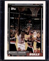 Vintage Michael Jordan 1992-93 Topps #141 Chicago