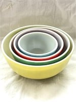 Pyrex 4 Pc. Mixing Bowl Set, Solid Colored