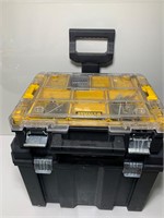 DEWALT TOOLBOX ON WHEELS & CONTENTS