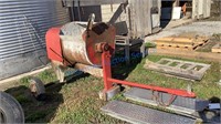 CEMENT MIXER WITH BRIGGS AND STRATTON ENGINE