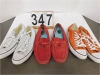 1 ~ Converse Size 10 Tennis Shoes ~ 1 Pair