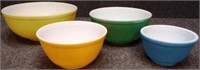 Pyrex Nesting / Mixing Primary Colors Glass Bowls