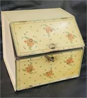 Vintage Country Style Metal Breadbox