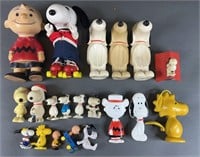 20pc Vtg Peanuts / Snoopy Figures & Related