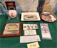 N - LOT OF BASEBALL COLLECTIBLES (T40)