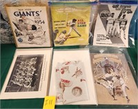 N - LOT OF SF GIANTS COLLECTIBLES (I11)