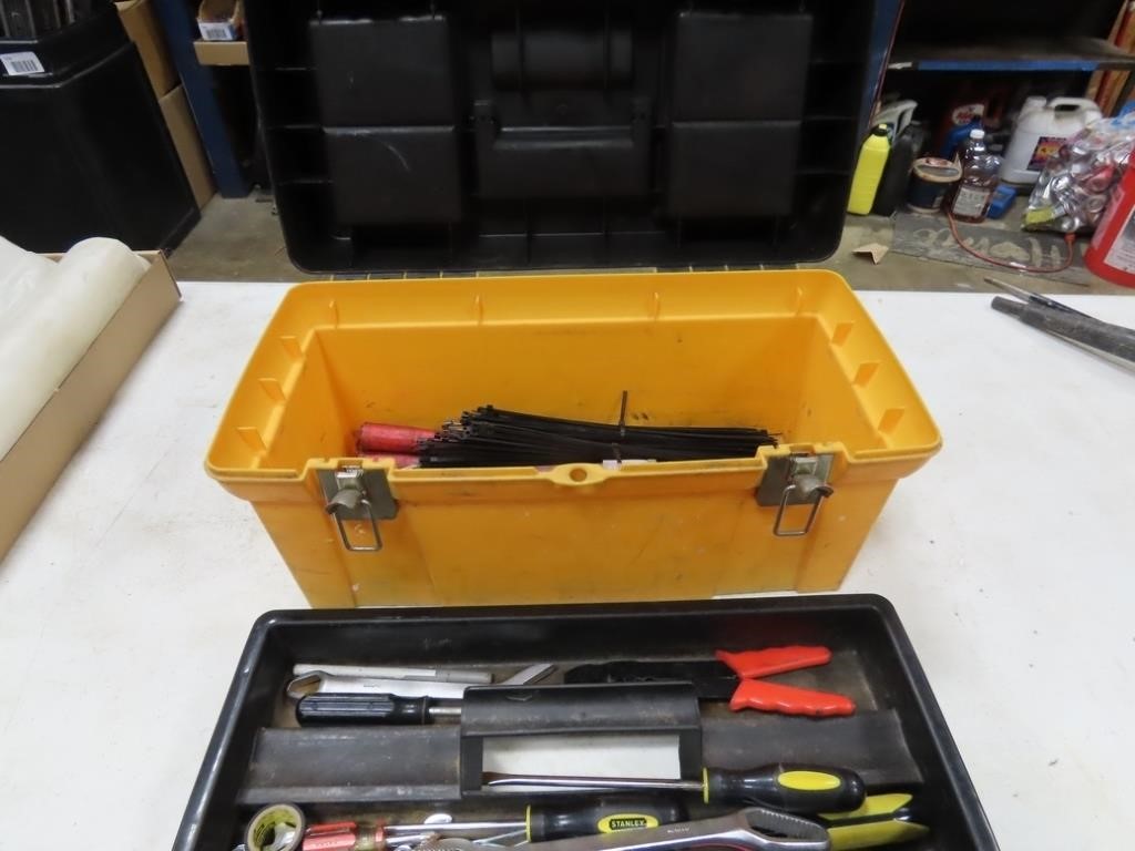 Tool box w/contents. Flares.
