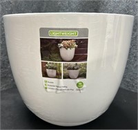 New Lightweight 14” Citadel Planter in White