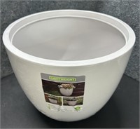 New Lightweight 14” Citadel Planter in White