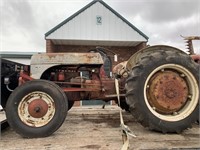 Ford tractor 8n