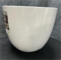 New Lightweight 14” Citadel Planter in White