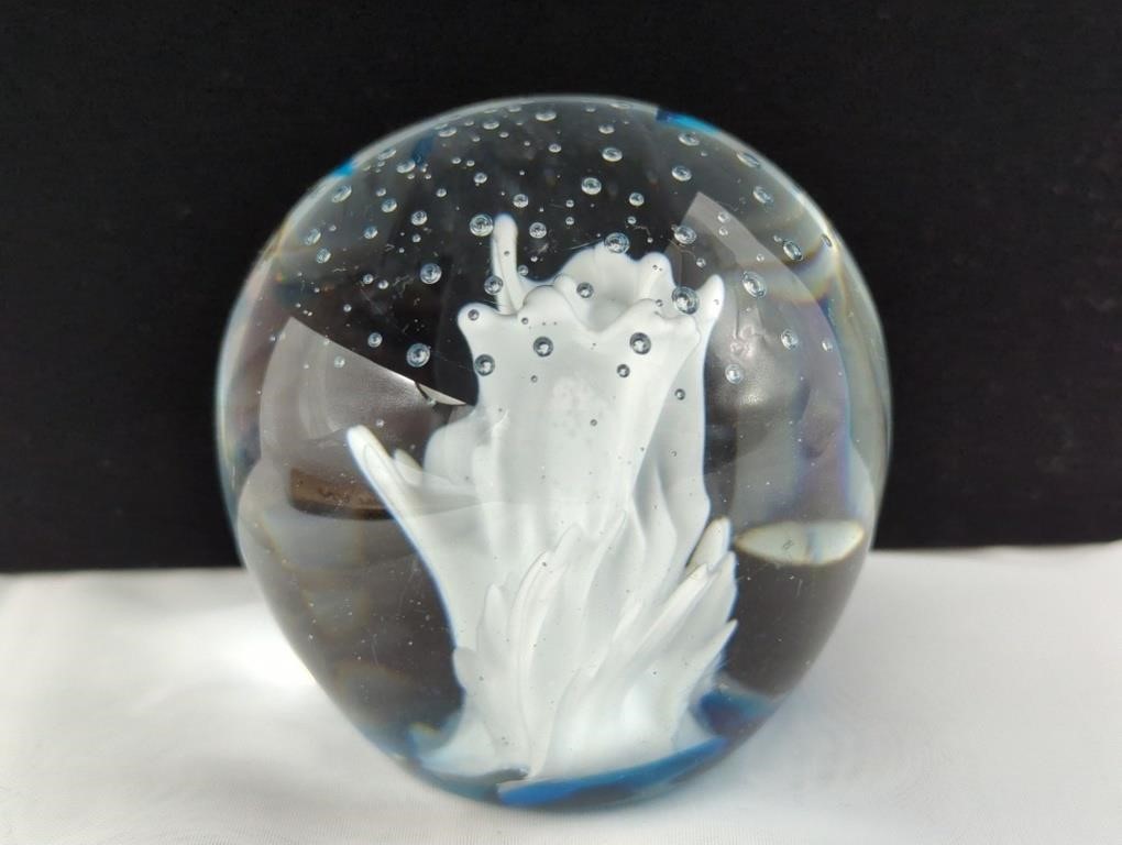 SDS SEAPOOT Art Glass Paperweight White Ice Berg