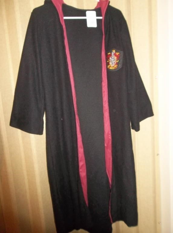 NWT Harry Potter Gryffindor Robe w/ Hood