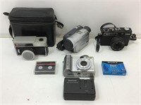 Assorted Cameras, Untested