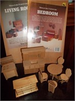 Dura-craft Miniature Doll House Furniture