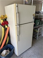 G.E. Refrigerator/Freezer