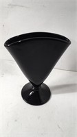 Vintage Black Glass Fan Vase.        U16G