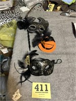Mardi Gras/party masks and hat