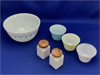 Grouping of Pyrex Bowls etc.
