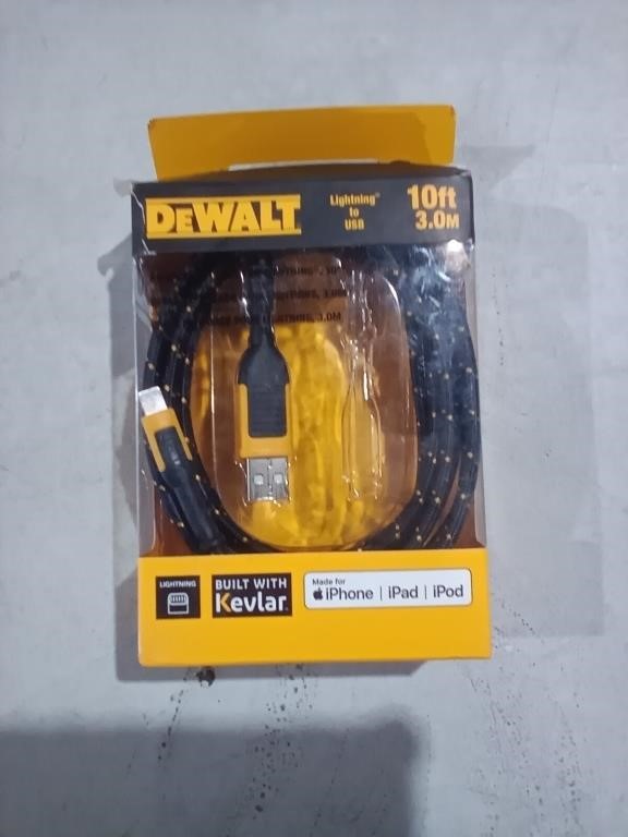 Dewalt Lightning To Usb 10 Ft Iphone Charger