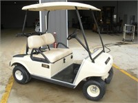 2005 Club Car Gas Powered Gulf Cart