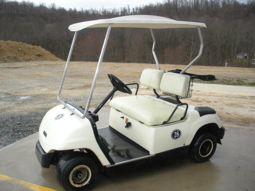 2001 Yamaha Gas Powered Gulf Cart