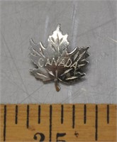 Sterling stamped silver Canada lapel pin, 1.2g