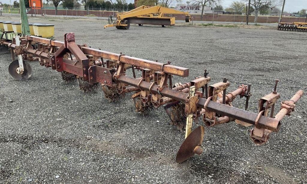 LILLISTON 3-Pt 6-Row 30" Rolling Cultivator