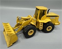 Ertl John Deere front end loader