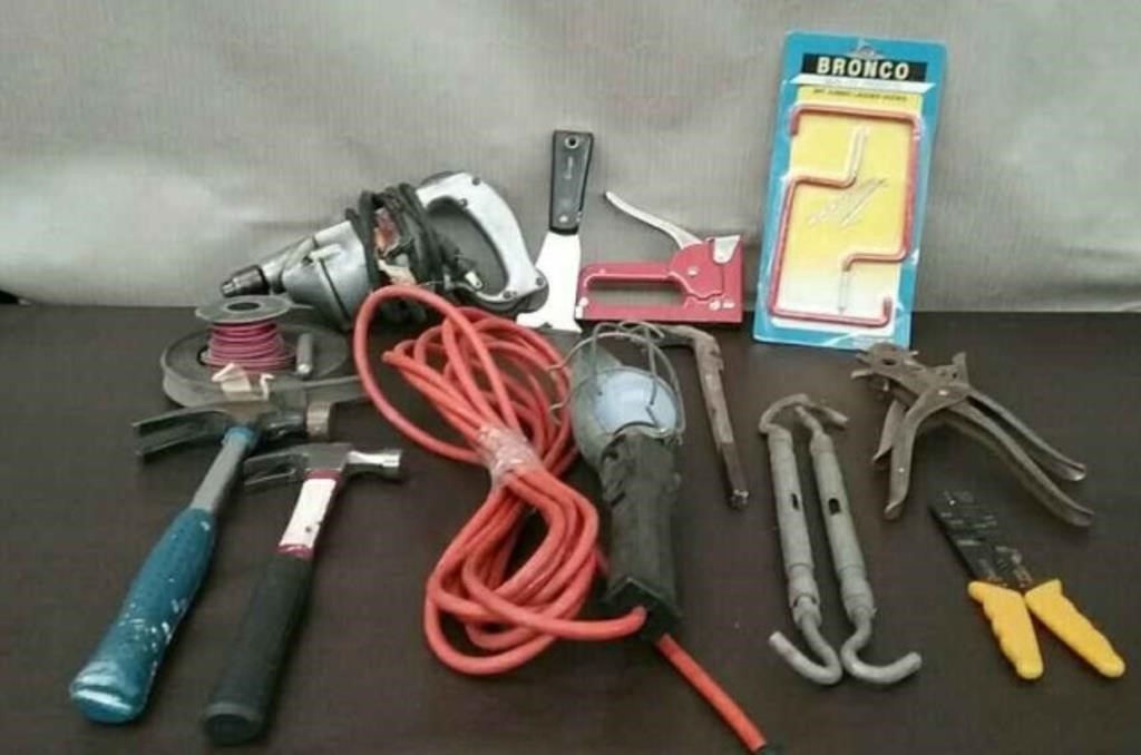 Box-Worklight, Hammers, Hooks Riveters, Vintage