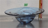 Vintage art glass bowl