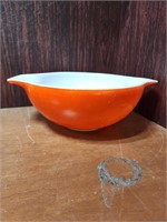 Vintage Pyrex 4 Quart Bowl - Orange