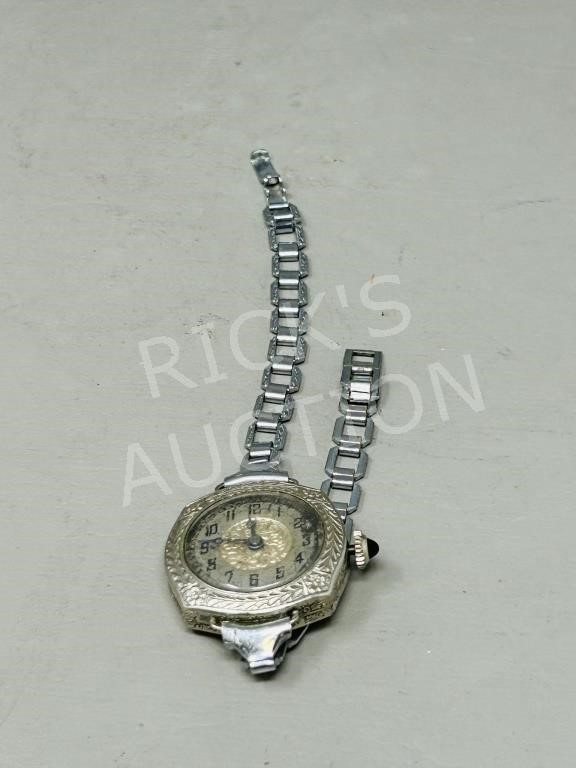 18k gold filled ladies antique pocket watch
