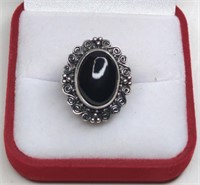 Vintage Sterling Black Onyx Cabochon Ring
Size 7