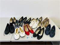 (13) Pair of Women's Shoes size 6.5/7