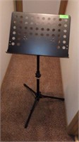 HEAVY DUTY ADJUSTABLE MUSIC STAND