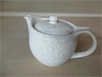 vintage oyster shell pattern Tea Pot