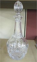 Crystal decanter with chiseled glass cap