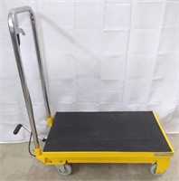 Central Hydraulics 500lb Hydraulic Lift Table