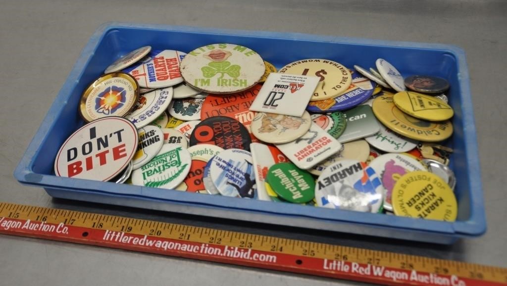 Vintage pin back buttons, see pics