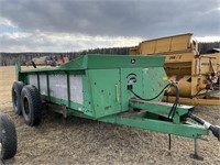 S70 13' John Deere Manure Spreader