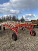 10 Wheel Explorer MX 8-10 Hay Rake