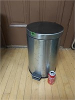 Stainless step on Trash Can (18"hx11.5"W)