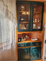 Nice corner cabinet - cabinet only, no contents