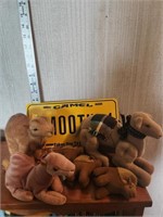 Camel lot- license plate & plush