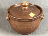 Small Pottery Pot with Lid