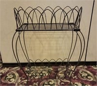 Wire Planter w/ Removable Top