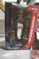 7X NASCAR CHAMPION DALE EARNHARDT FIGURE NIB