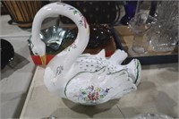 CERAMIC HANDPAINTED SWAN MADE IN PORTUGAL