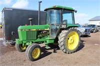 John Deere 2750 Tractor